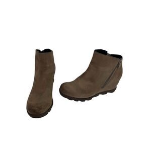 Sorel Women's Ankle Booties Size of 10 Brown Leather Wedge Heel Casual